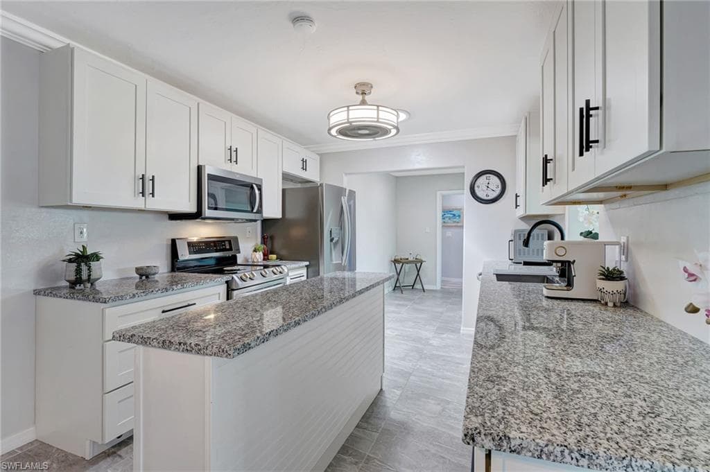 1230 Betmar BLVD, NORTH FORT MYERS FL 33903-8