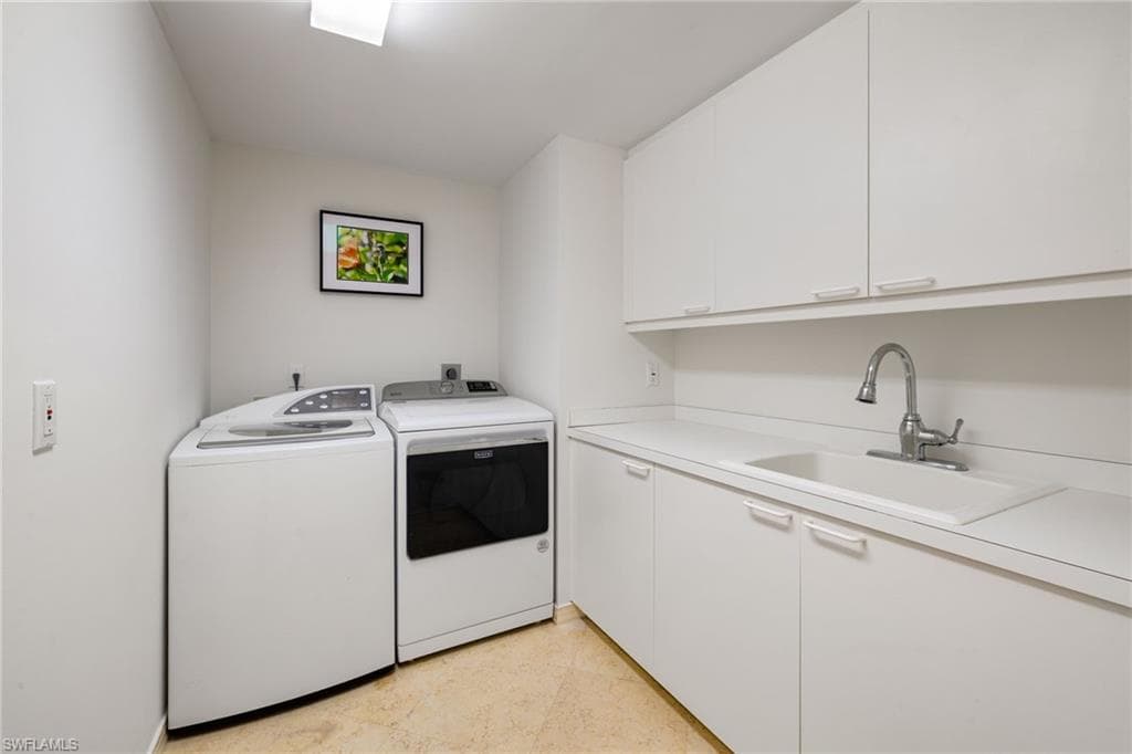 435 DOCKSIDE DR # A804, NAPLES FL 34110-35