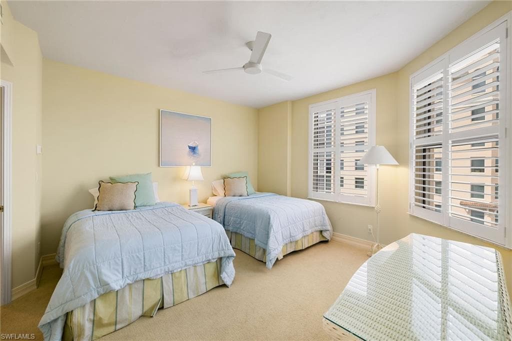 435 DOCKSIDE DR # A804, NAPLES FL 34110-33