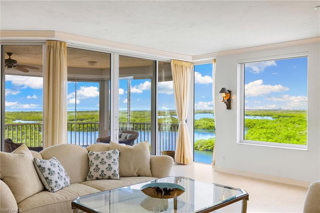 435 DOCKSIDE DR # A804, NAPLES FL 34110-14