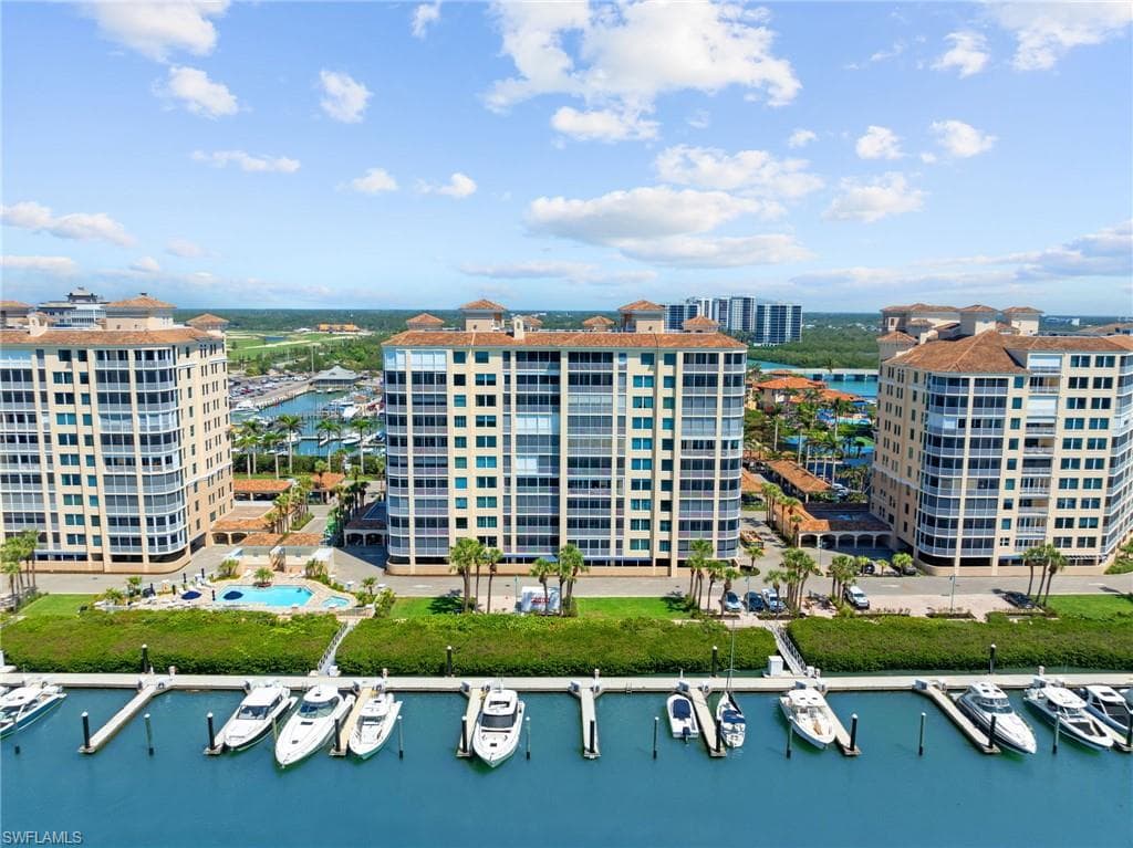 435 DOCKSIDE DR # A804, NAPLES FL 34110-47