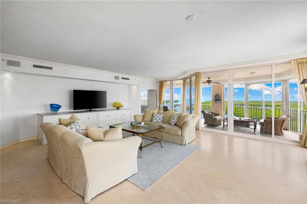 435 DOCKSIDE DR # A804, NAPLES FL 34110-10