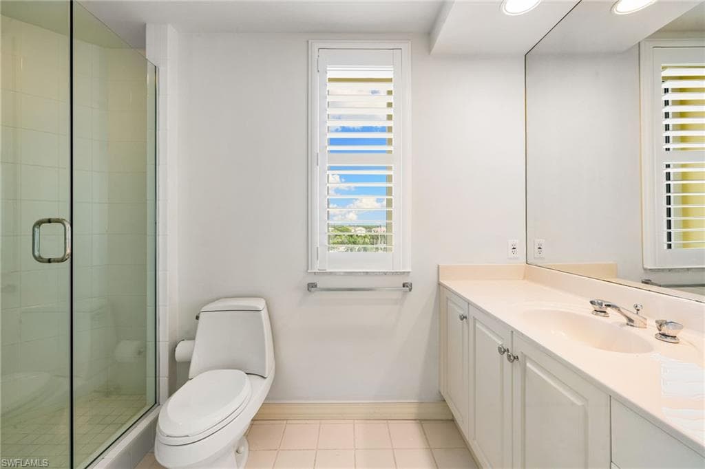 435 DOCKSIDE DR # A804, NAPLES FL 34110-34