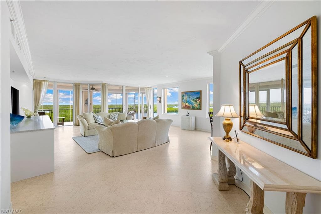 435 DOCKSIDE DR # A804, NAPLES FL 34110-7