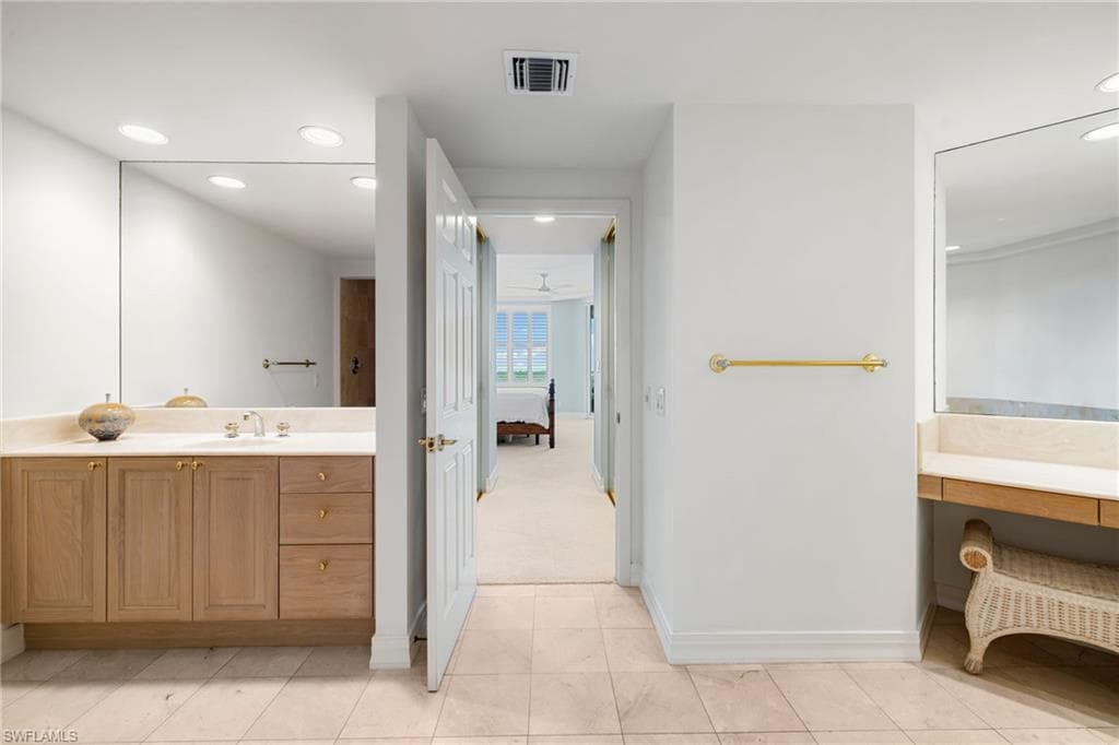 435 DOCKSIDE DR # A804, NAPLES FL 34110-24