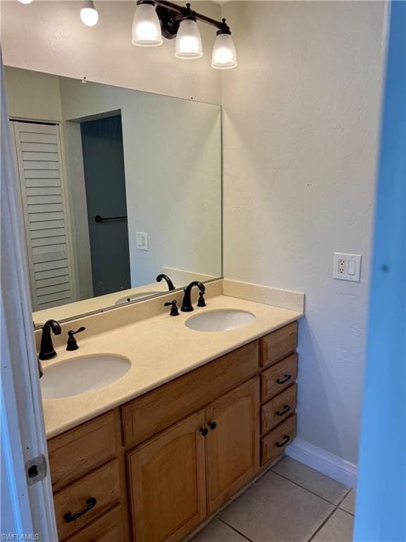 1055 Palm AVE # 222, NORTH FORT MYERS FL 33903-15