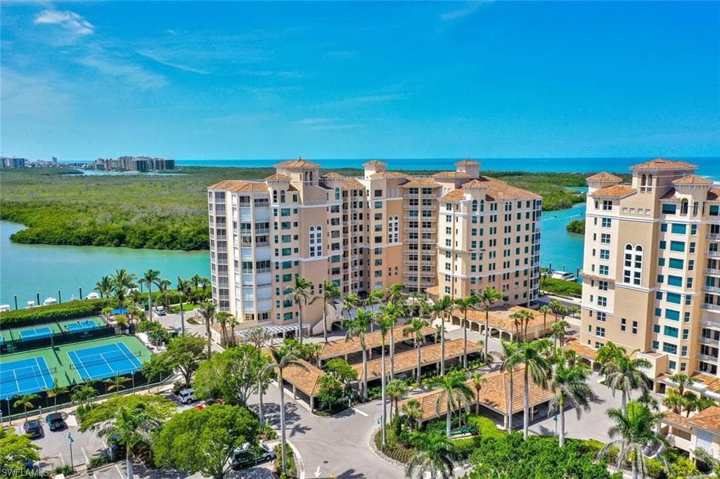 425 Dockside DR # 1, NAPLES FL 34110-33