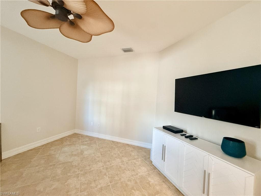 1286 Rialto WAY # 202, NAPLES FL 34114-27