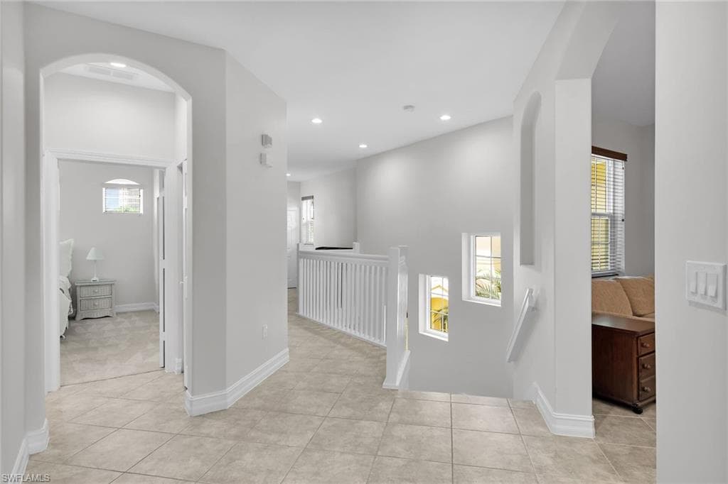 1286 Rialto WAY # 202, NAPLES FL 34114-23