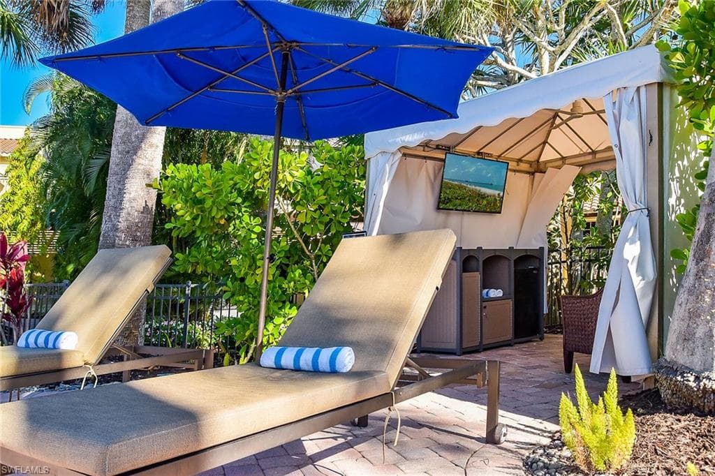 1286 Rialto WAY # 202, NAPLES FL 34114-39