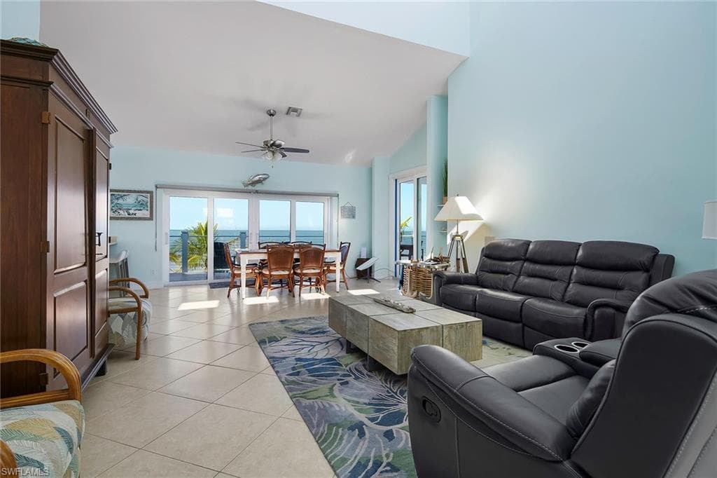 11687 Keewaydin, NAPLES FL 34113-6