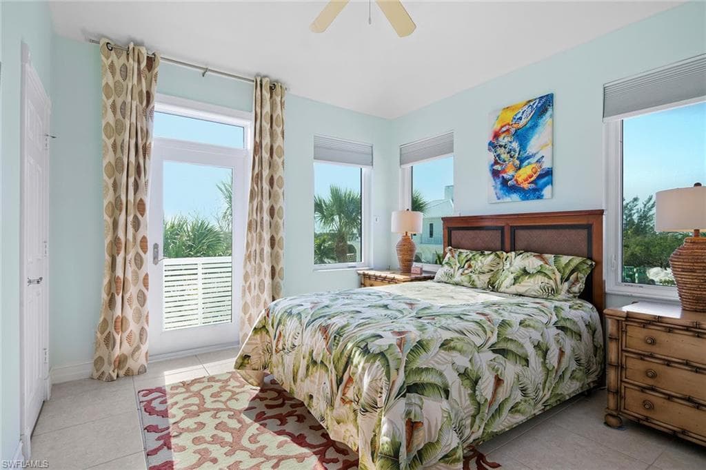 11687 Keewaydin, NAPLES FL 34113-23