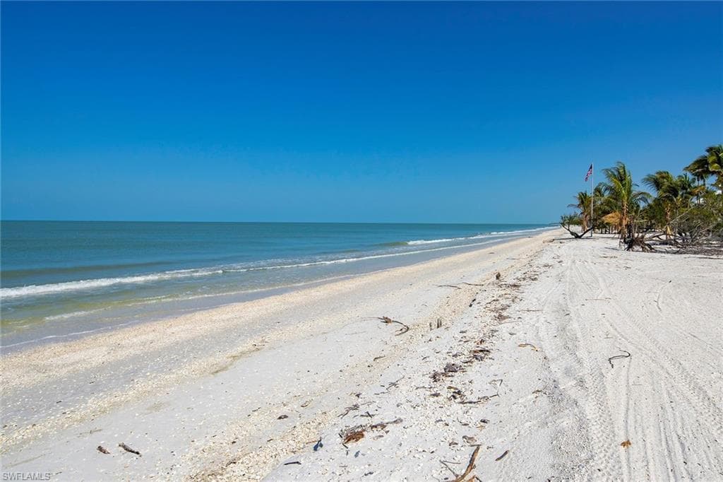 11687 Keewaydin, NAPLES FL 34113-40