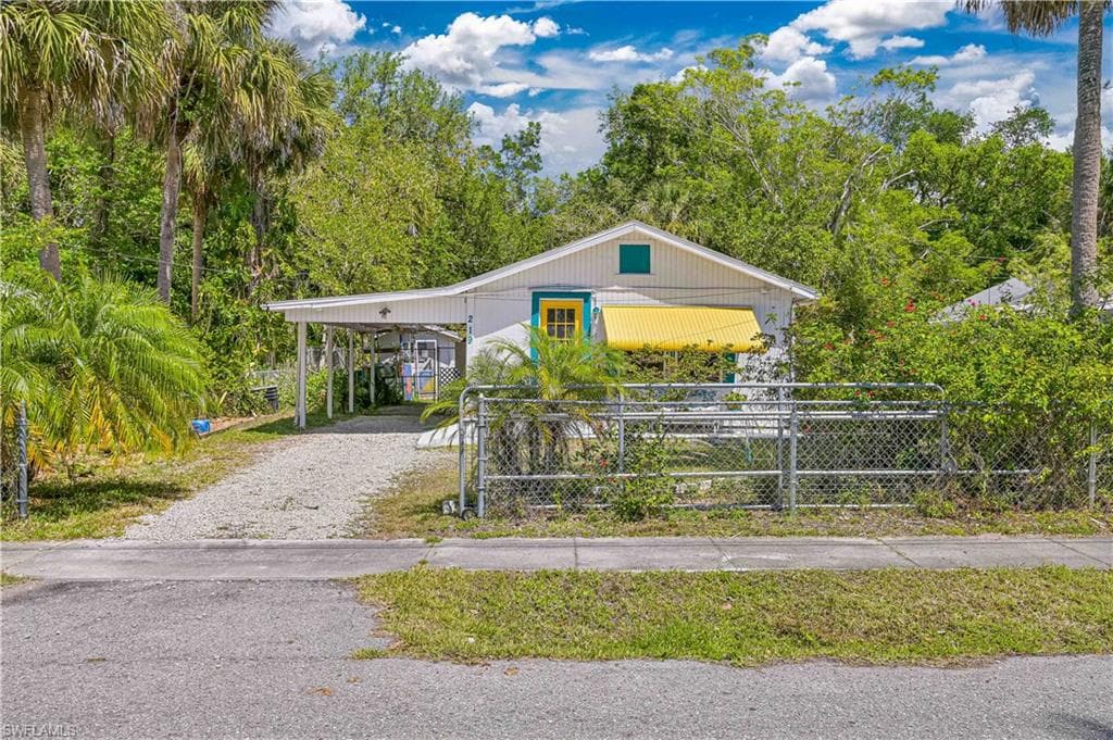 219 Granada BLVD, FORT MYERS FL 33905-1