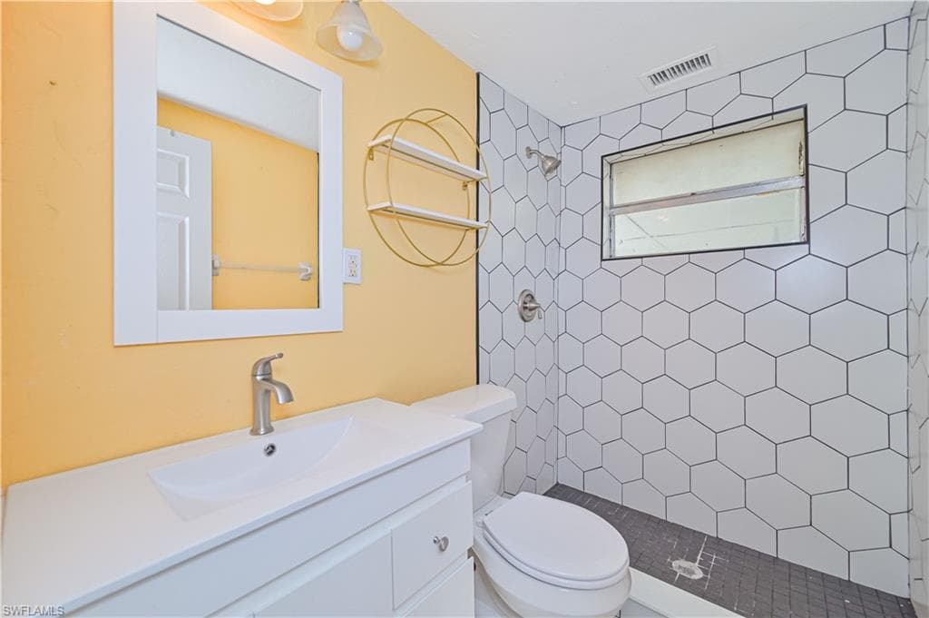 219 Granada BLVD, FORT MYERS FL 33905-19