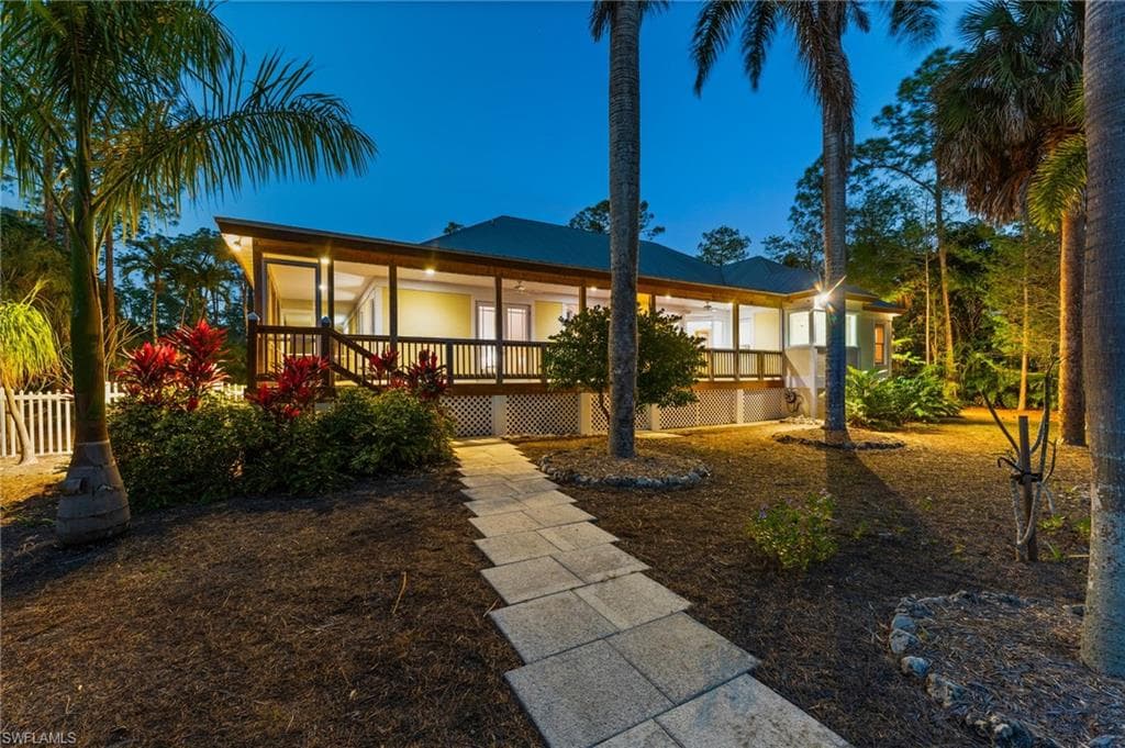 5660 English Oaks LN, NAPLES FL 34119-3