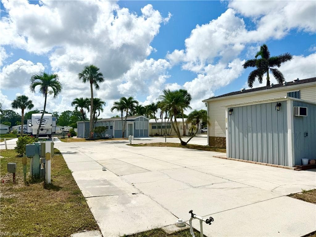 371 Imperial Wilderness BLVD, NAPLES FL 34114-1