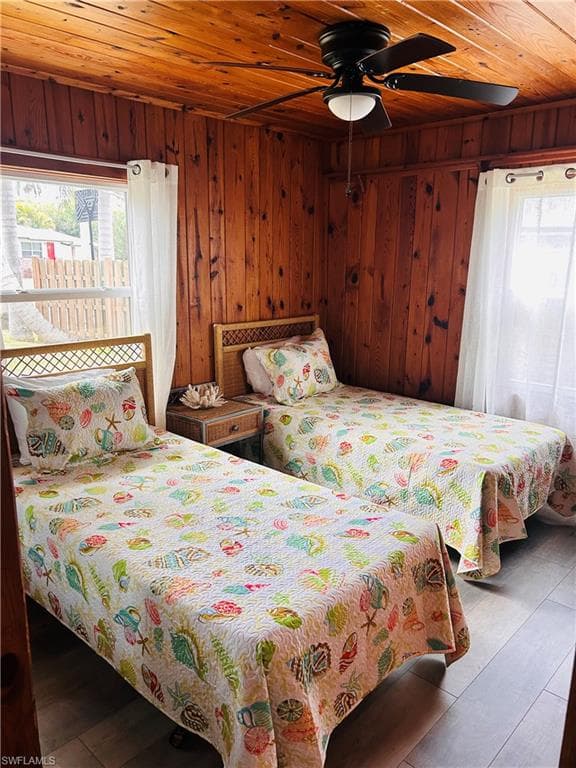 135 Standish CIR, NORTH FORT MYERS FL 33903-27