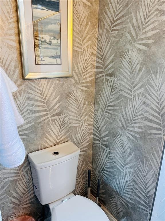 135 Standish CIR, NORTH FORT MYERS FL 33903-29