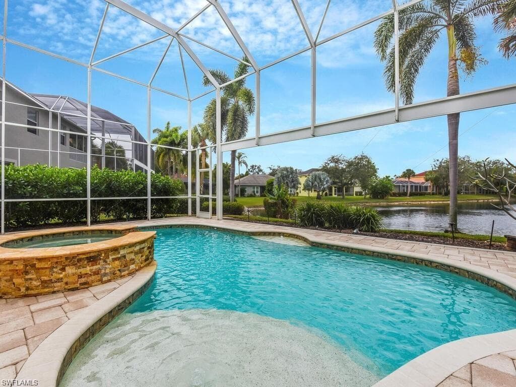 9983 Colonial WALK N, ESTERO FL 33928-1