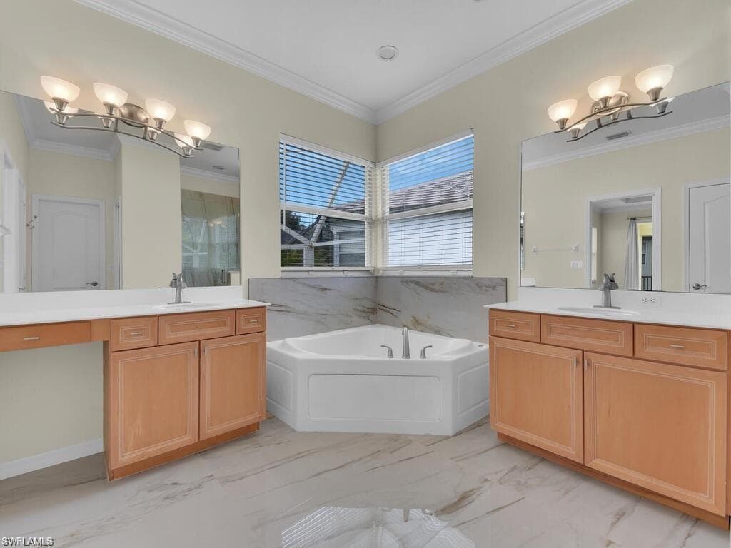 9983 Colonial WALK N, ESTERO FL 33928-24