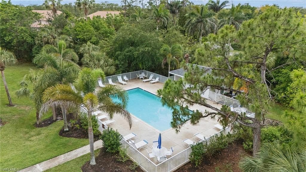 1220 Sarah Jean CIR # L103, NAPLES FL 34110-40