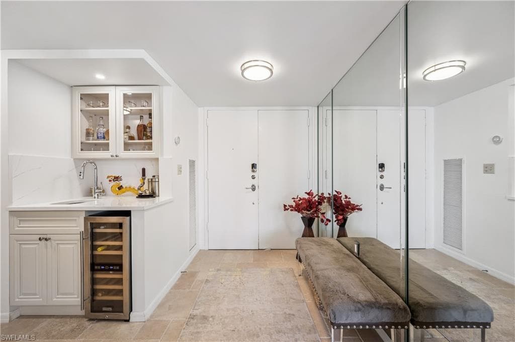 3115 Gulf Shore BLVD N # 112S, NAPLES FL 34103-3