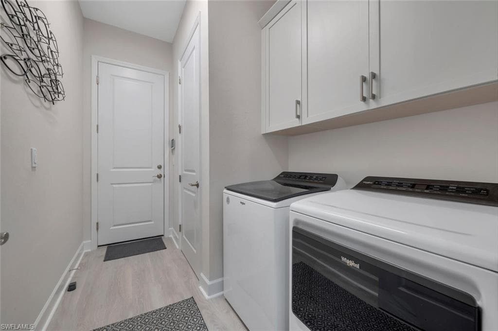 7239 Saona CT, NAPLES FL 34113-9