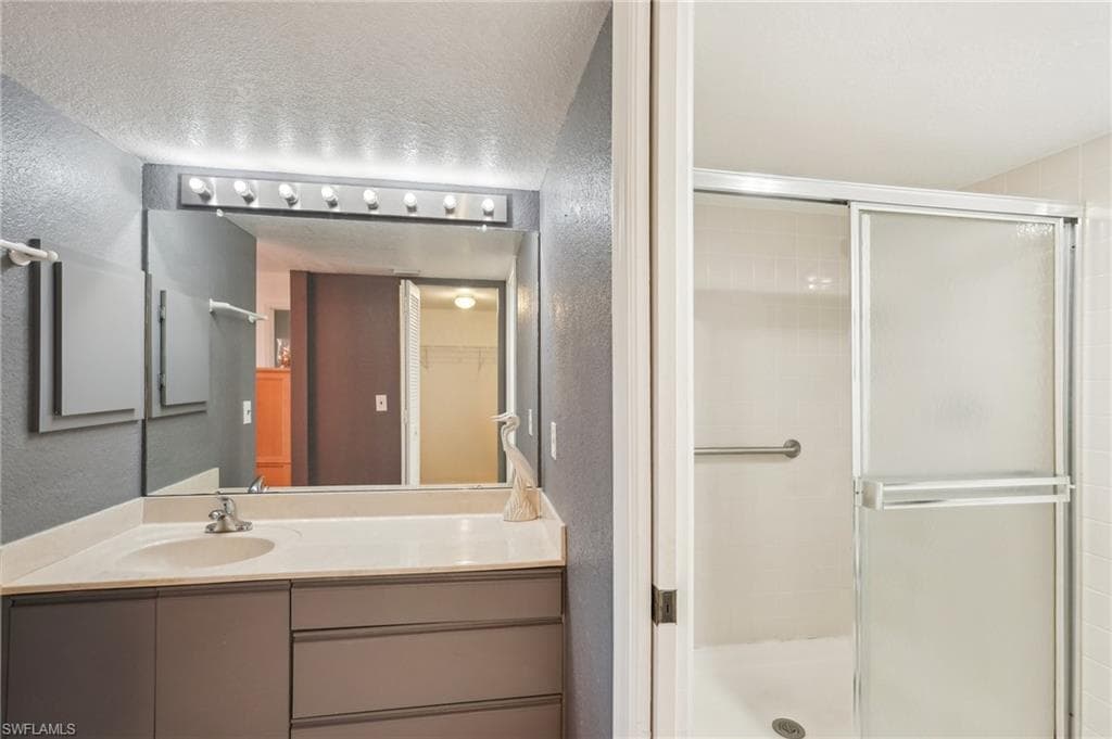 175 Kings HWY, PUNTA GORDA FL 33983-20