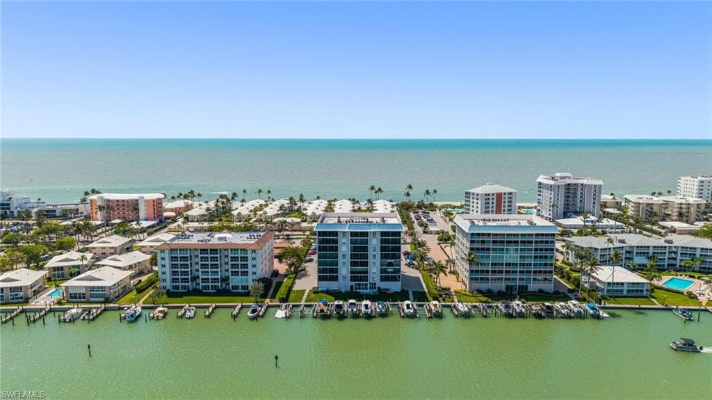 2650 Gulf Shore BLVD N # 701, NAPLES FL 34103-15