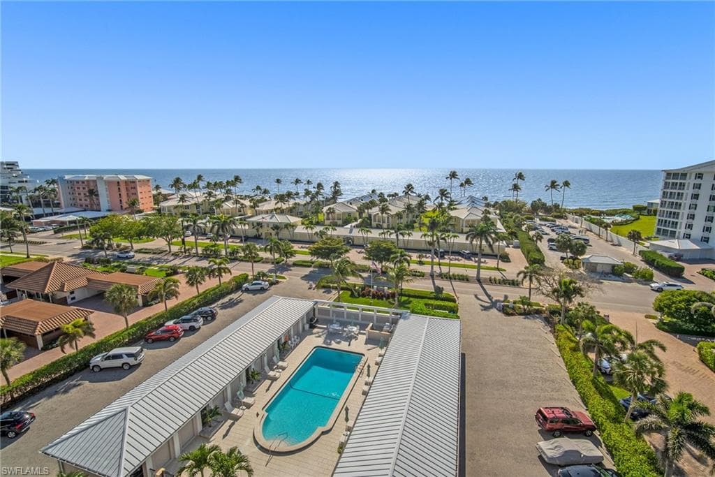 2650 Gulf Shore BLVD N # 701, NAPLES FL 34103-4