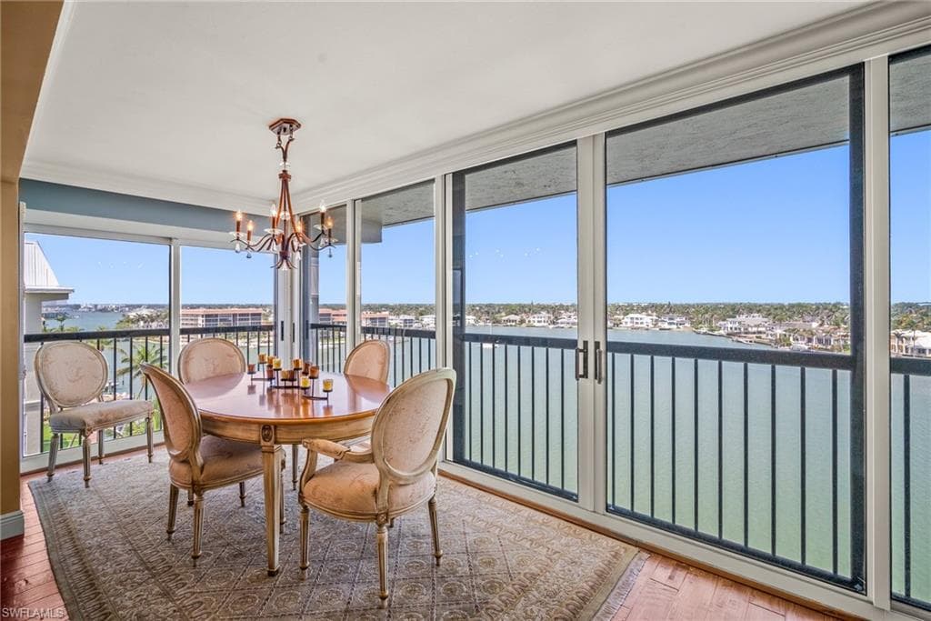 2650 Gulf Shore BLVD N # 701, NAPLES FL 34103-29