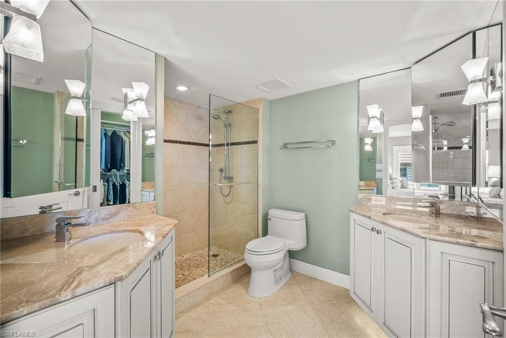 2650 Gulf Shore BLVD N # 701, NAPLES FL 34103-10