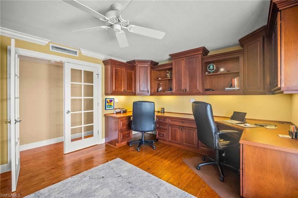 2650 Gulf Shore BLVD N # 701, NAPLES FL 34103-28