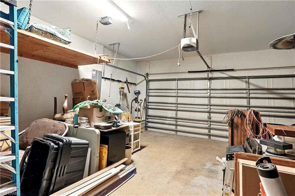 3268 Aralia CT E, ALVA FL 33920-33