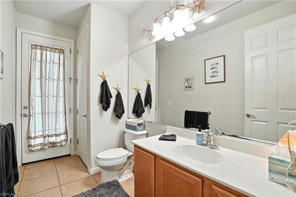 3268 Aralia CT E, ALVA FL 33920-32