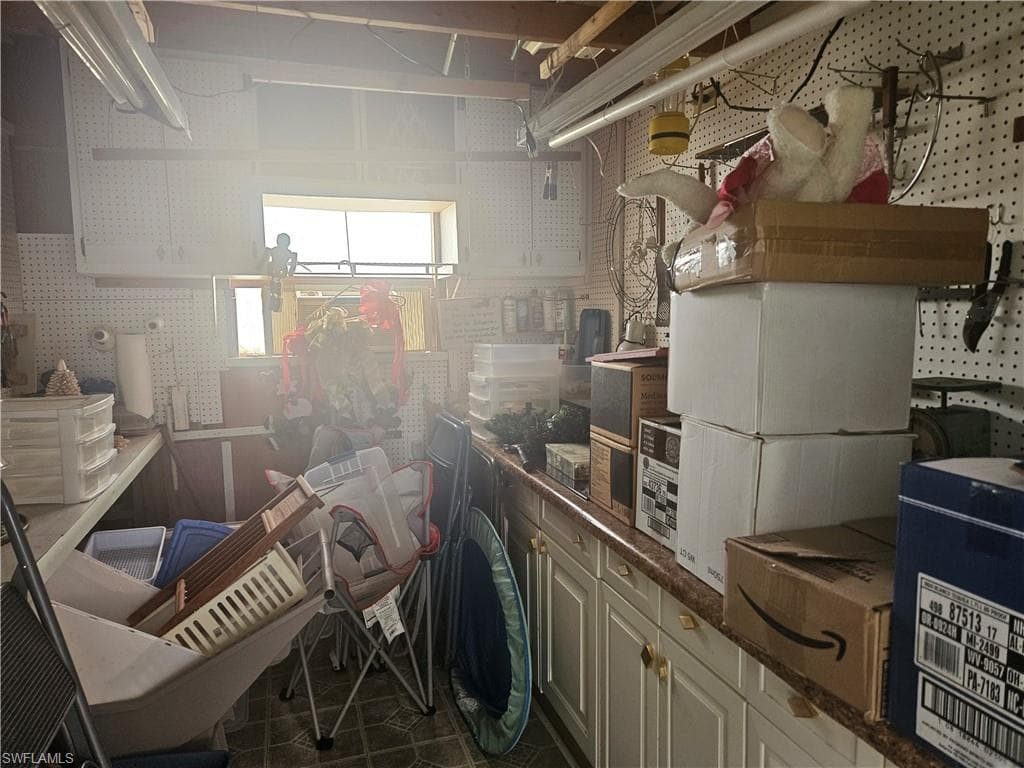 27 Amethyst AVE # 27A, NAPLES FL 34114-5