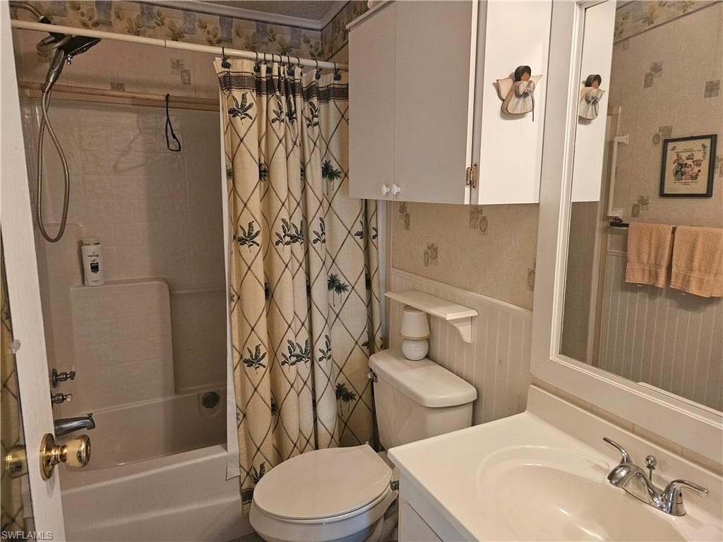 27 Amethyst AVE # 27A, NAPLES FL 34114-17