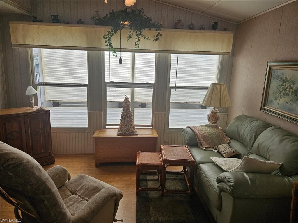 27 Amethyst AVE # 27A, NAPLES FL 34114-10