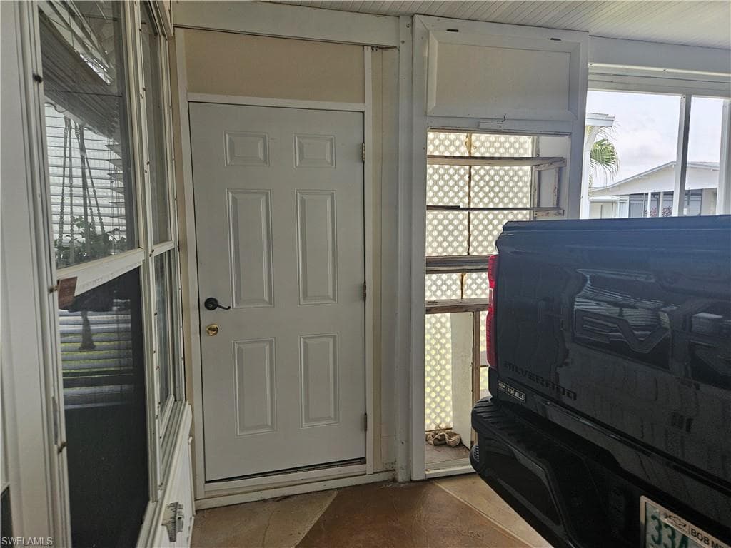 27 Amethyst AVE # 27A, NAPLES FL 34114-24