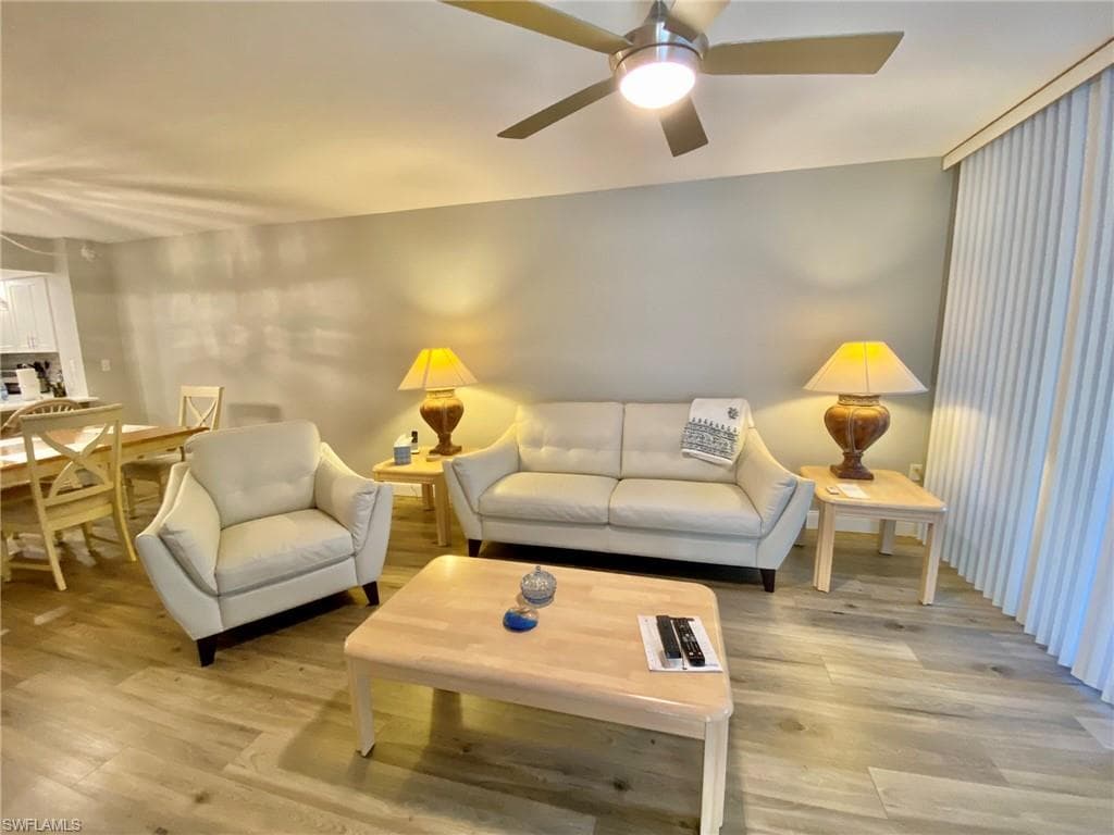 290 Naples Cove DR # 2205, NAPLES FL 34110-13