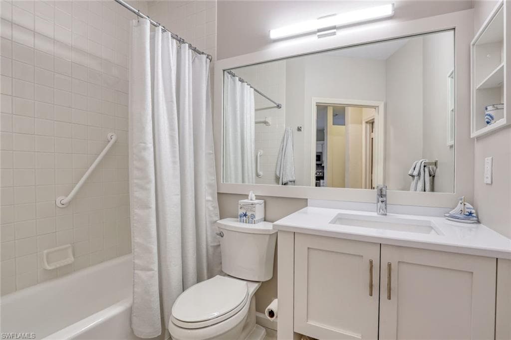 8385 Excalibur CIR # G3, NAPLES FL 34108-13