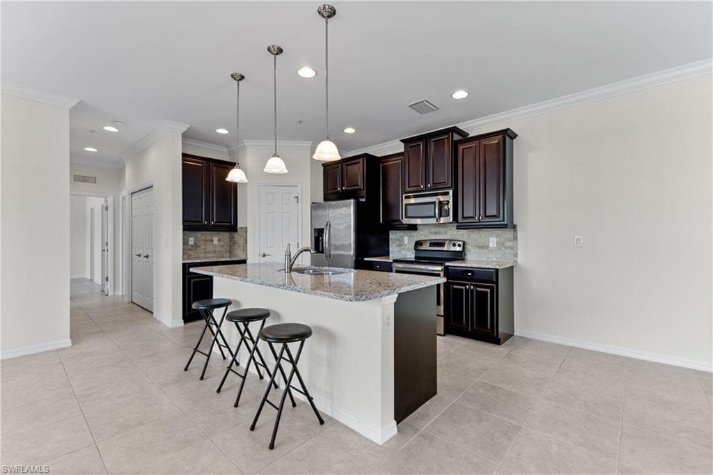 8531 Violeta ST # 203, ESTERO FL 34135-7