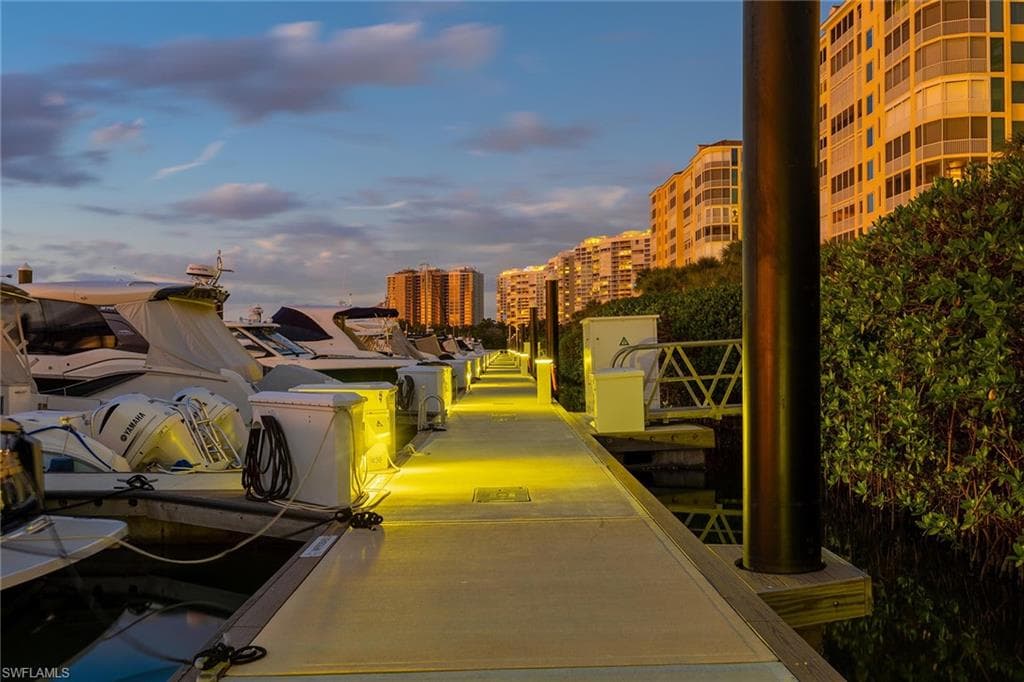 425 Dockside DR # 905, NAPLES FL 34110-41