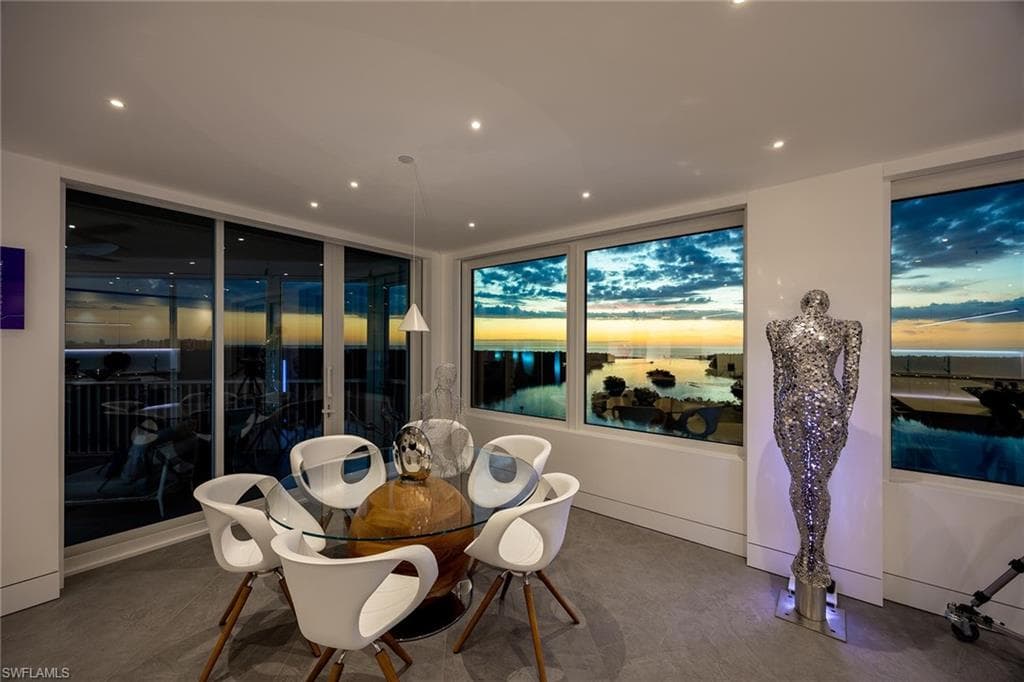 425 Dockside DR # 905, NAPLES FL 34110-2