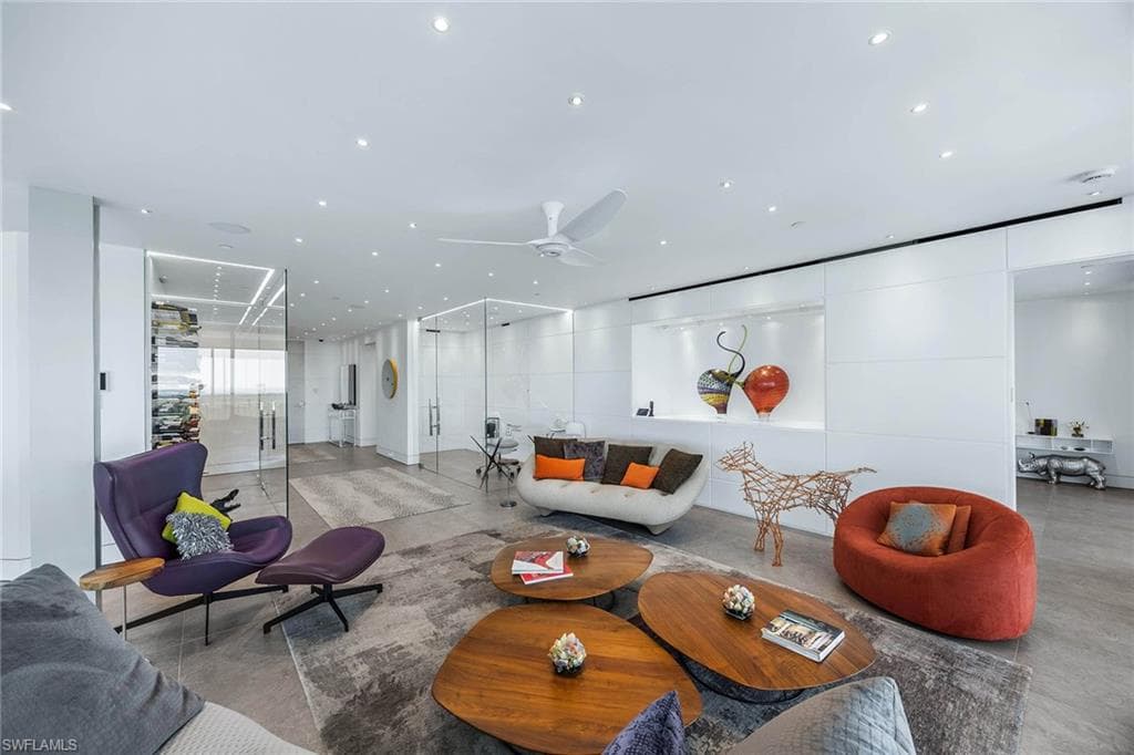 425 Dockside DR # 905, NAPLES FL 34110-10