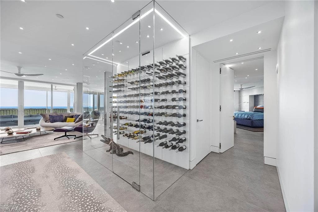 425 Dockside DR # 905, NAPLES FL 34110-7