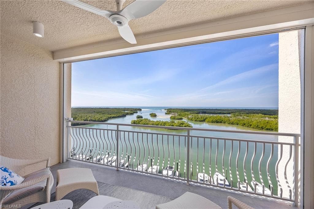 425 Dockside DR # 905, NAPLES FL 34110-20
