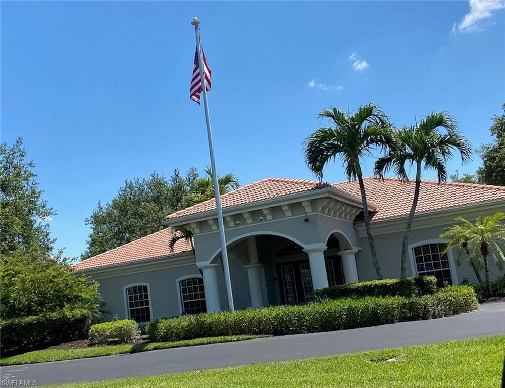 9623 Springlake CIR, ESTERO FL 33928-19