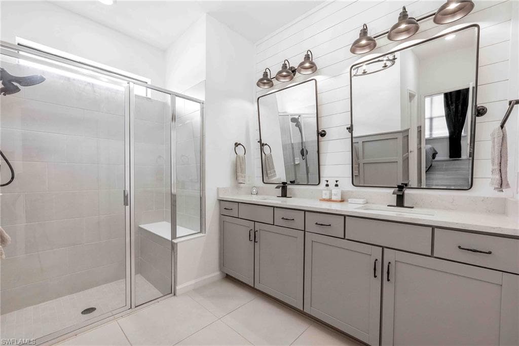 2179 Yellowfin CIR, NAPLES FL 34114-12